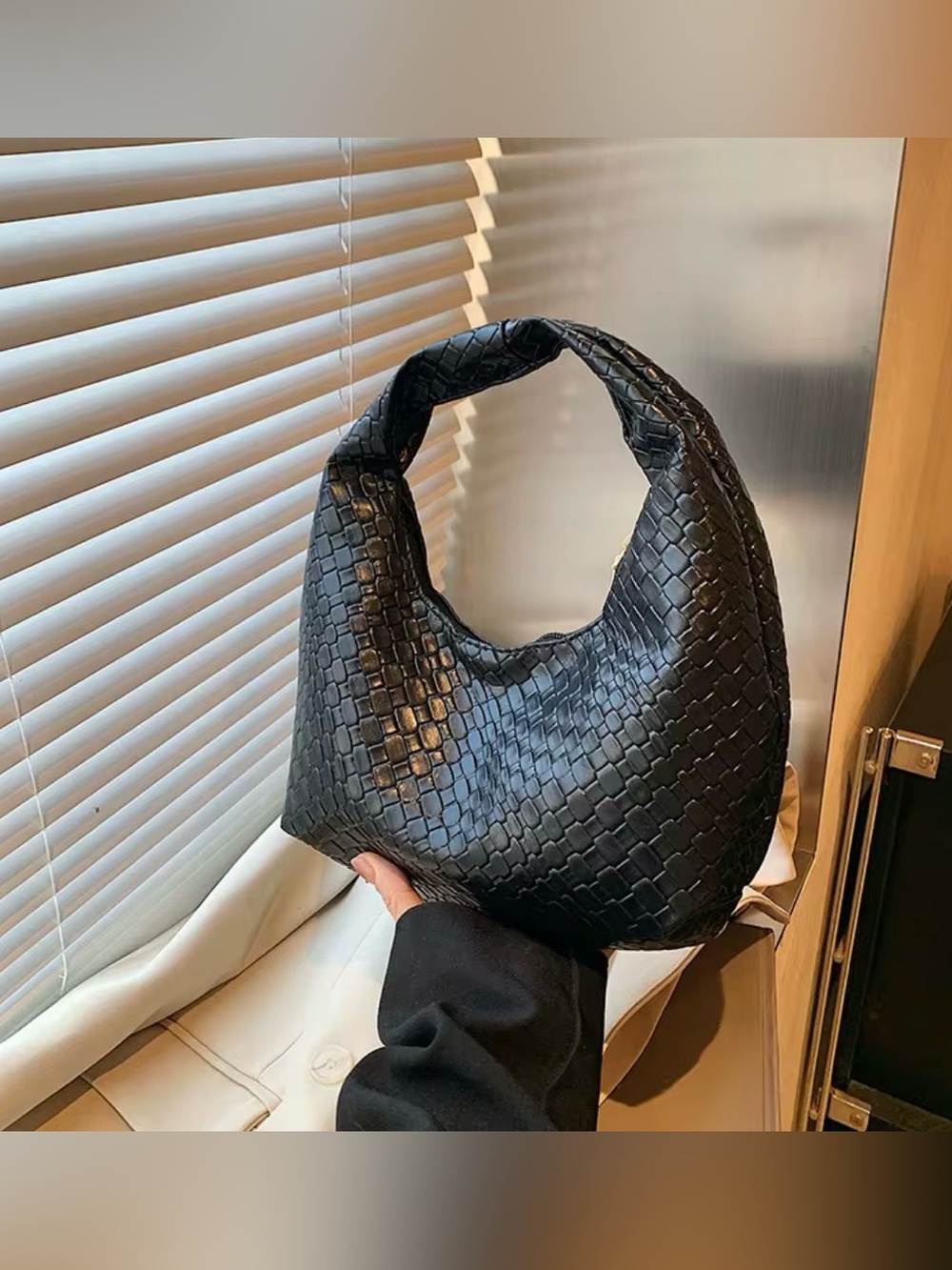 NWOT - Black Woven Hobo Hand Bag - Classic Women's Shoulder Handbag Luxury Style - Picture 3 of 5